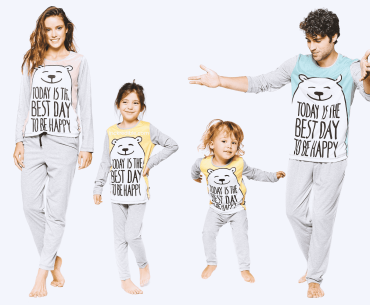 family-thanksgiving-pajamas